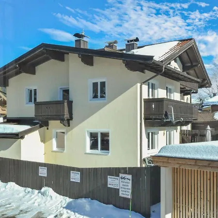 Luxury Holiday With Private Garden In Tyrol Brixen im Thale
