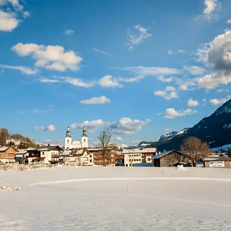 Luxury Holiday With Private Garden In Tyrol