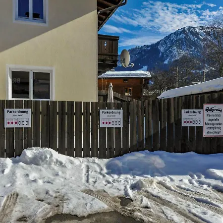 Vakantiehuis Luxury Holiday With Private Garden In Tyrol Brixen im Thale