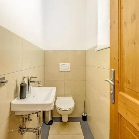 Vakantiehuis Luxury Holiday With Private Garden In Tyrol Brixen im Thale